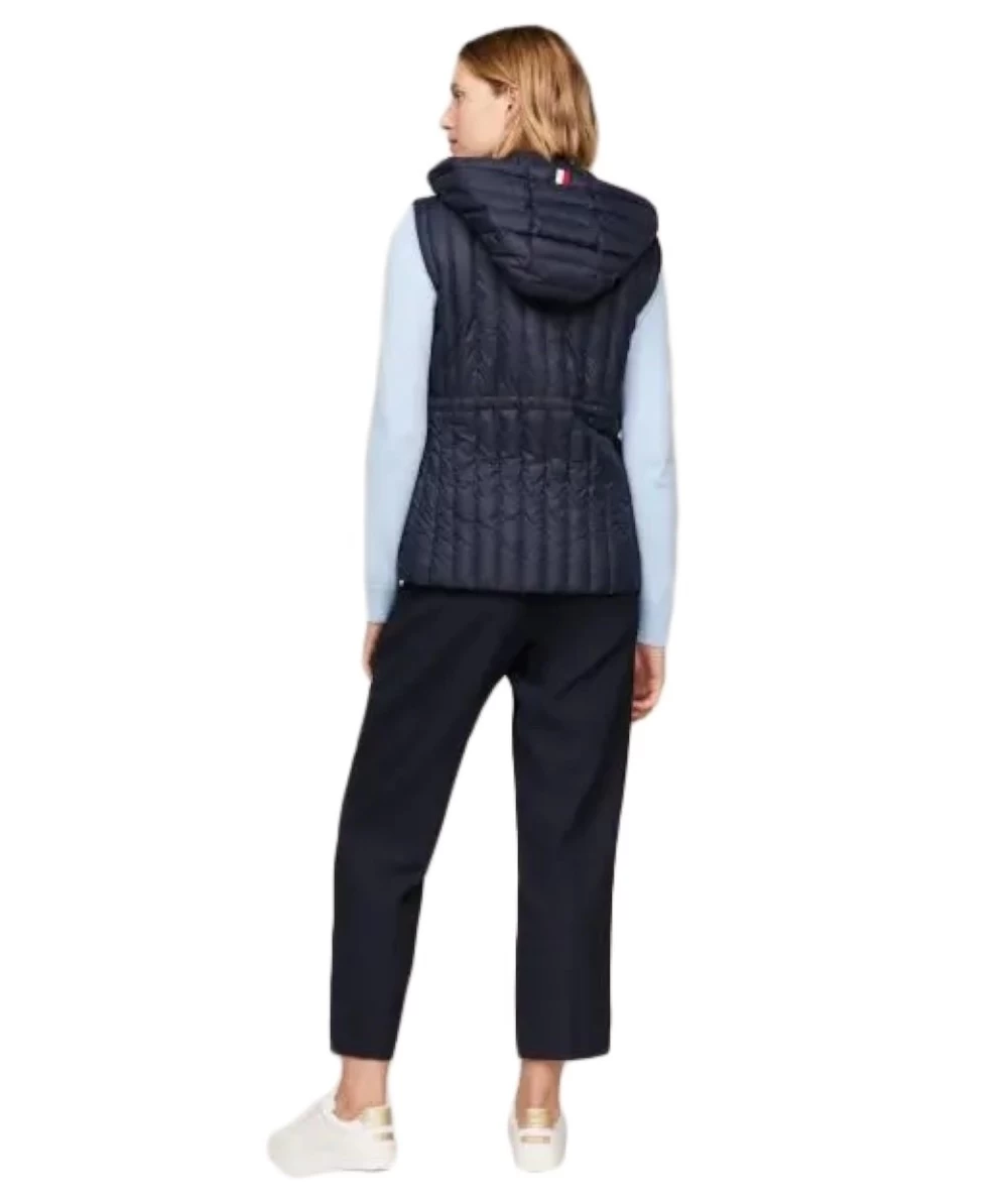 Tommy Hilfiger Women's Quilted Sleeveless Hooded Jacket. 3