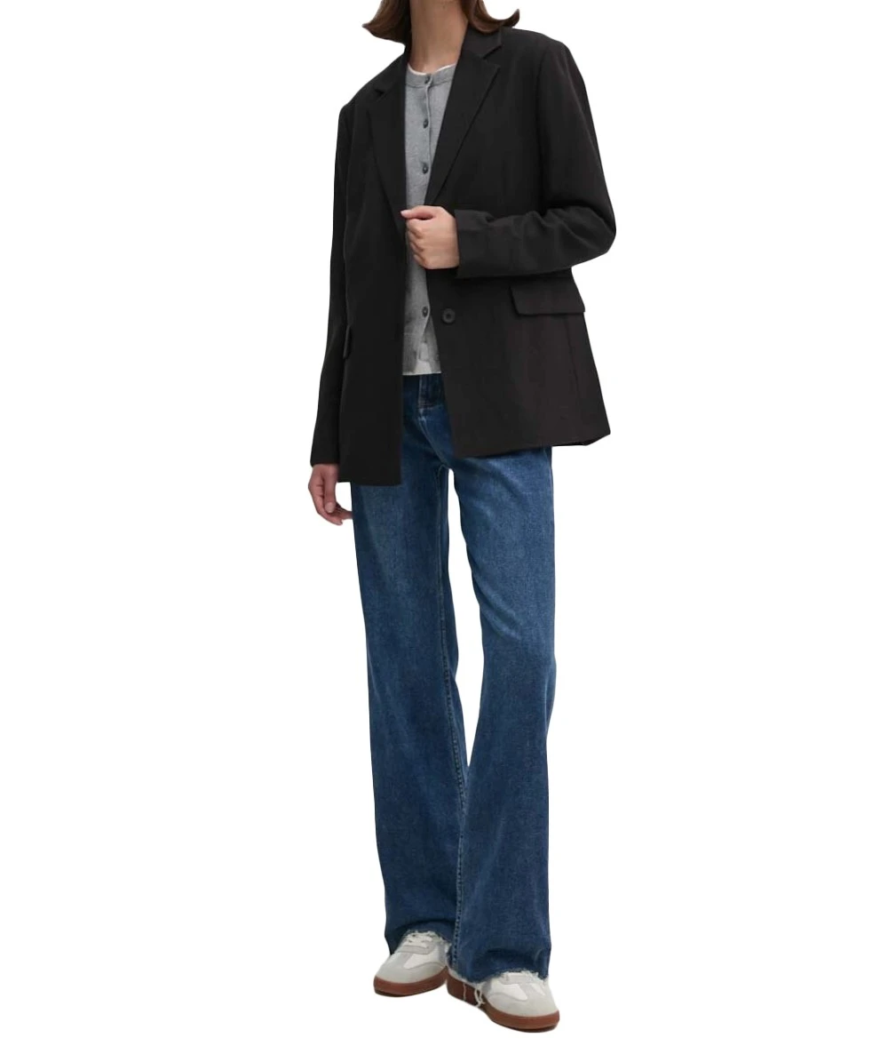 Calvin Klein Womens Blazer. 2
