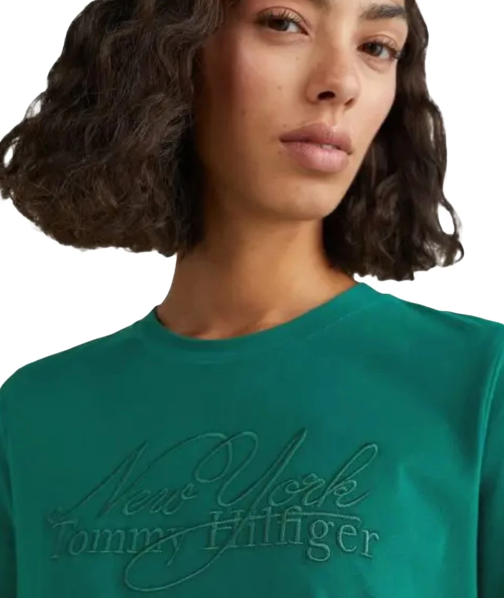 Tommy Hilfiger Women's T-shirt. 4