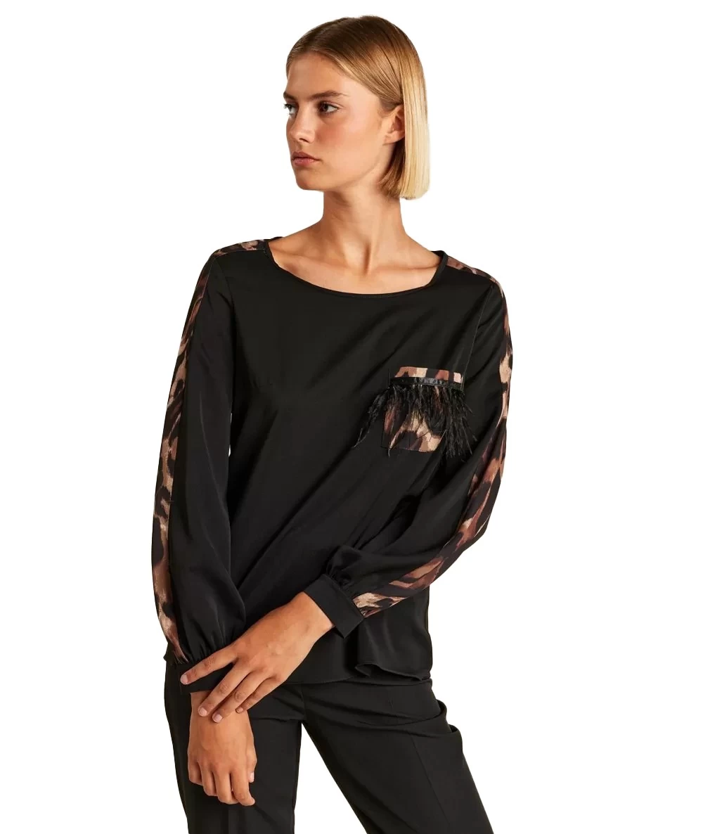 FOREL Women's blouse with animal print details  3