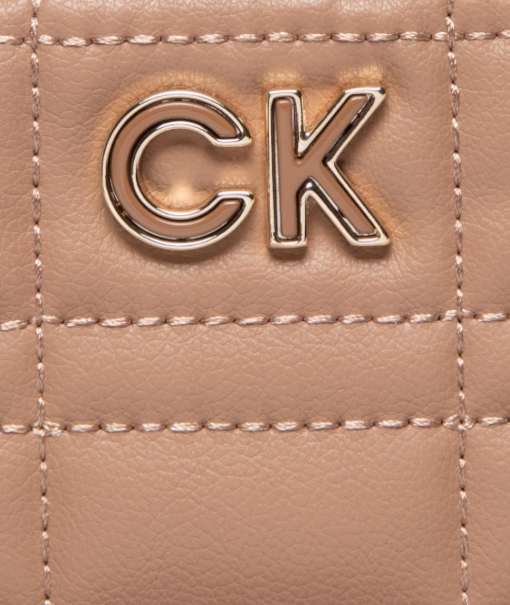 Calvin Klein Γυναικεία Καπιτονέ Θήκη Τηλεφώνου. 2